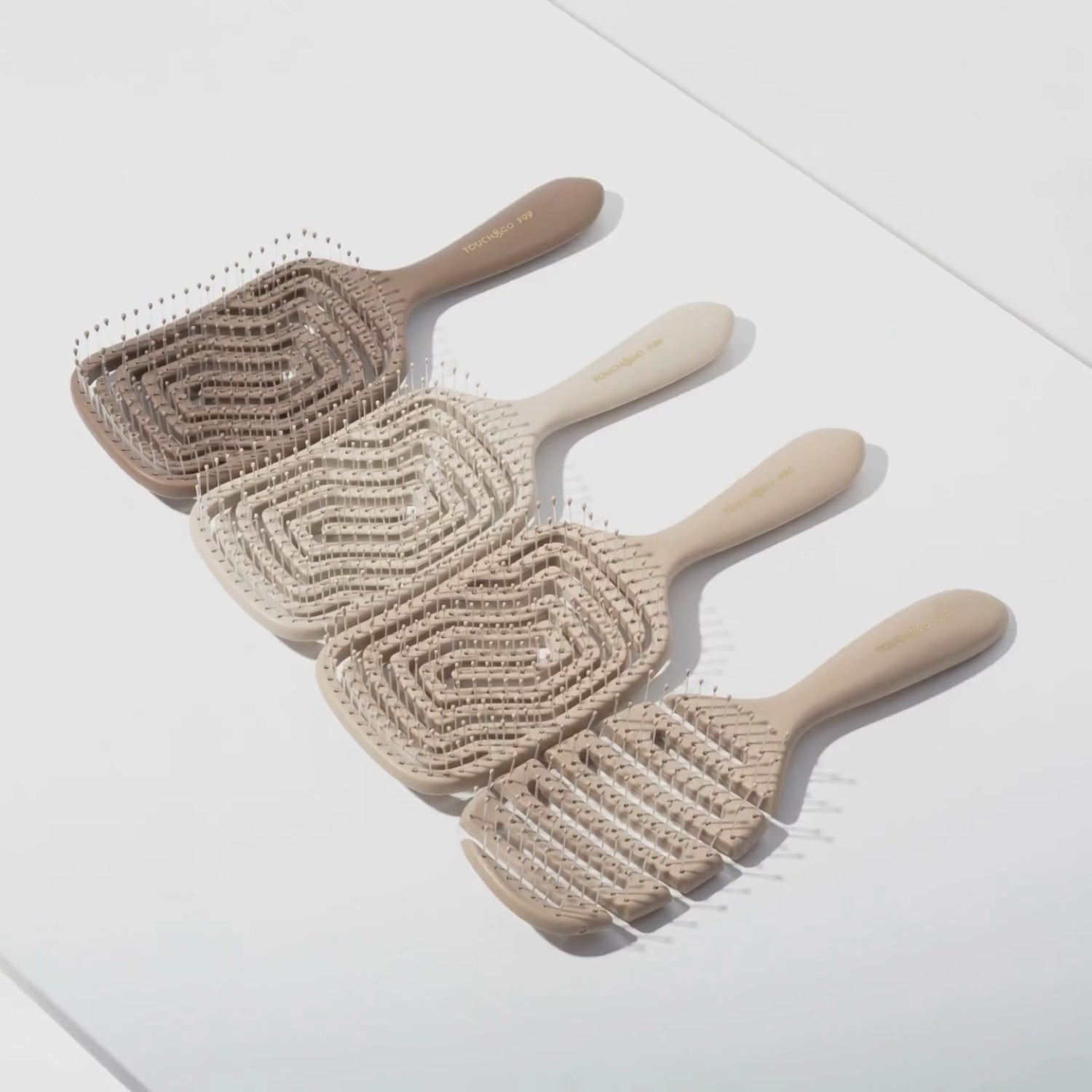 Szczotka do włosów Touch&amp;Go 909 - beżowa